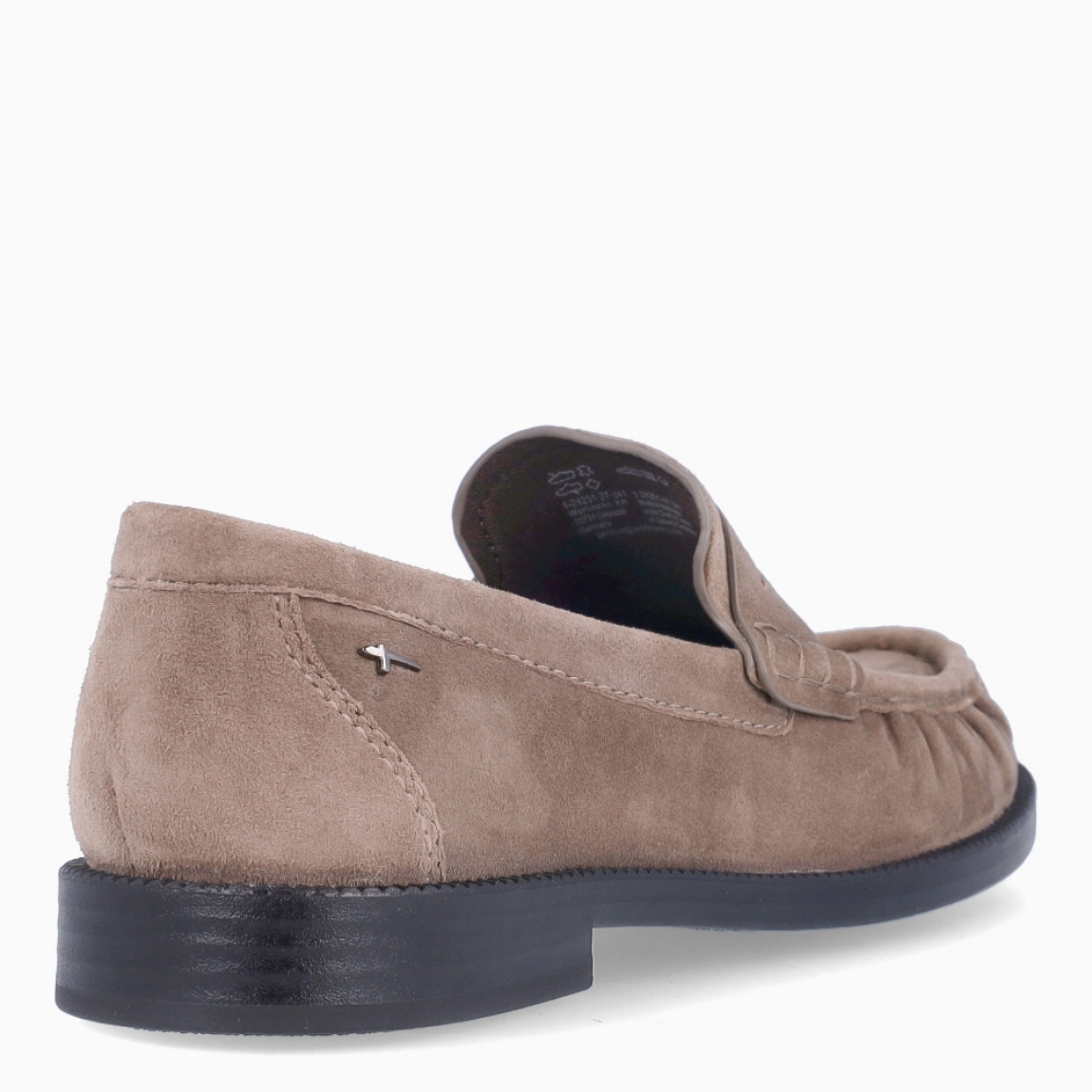 Los mocasines Tamaris, modelo MADELEI. son el equilibrio perfecto entre elegancia, comodidad y versatilidad. Confeccionados en ante color taupe, destacan por su diseño clásico y atemporal, realzado con una puntera de acabado corrugado que aporta un toque distintivo.Su suela plana y la puntera redonda ofrecen una pisada estable y confortable para el día a día. Los detalles de la clásica tira, el sutil fruncido y las costuras inspiradas en el mocasín tradicional aportan un aire moderno y sofisticado, convirtiéndolos en un imprescindible para cualquier ocasión.Además, incorporan la tecnología TOUCH-IT de Tamaris MADELEI, una plantilla con amortiguación que se adapta al pie y proporciona una comodidad excepcional durante toda la jornada.Un básico imprescindible de fondo de armario que combina fácilmente con cualquier look, desde el más casual hasta el más elegante.