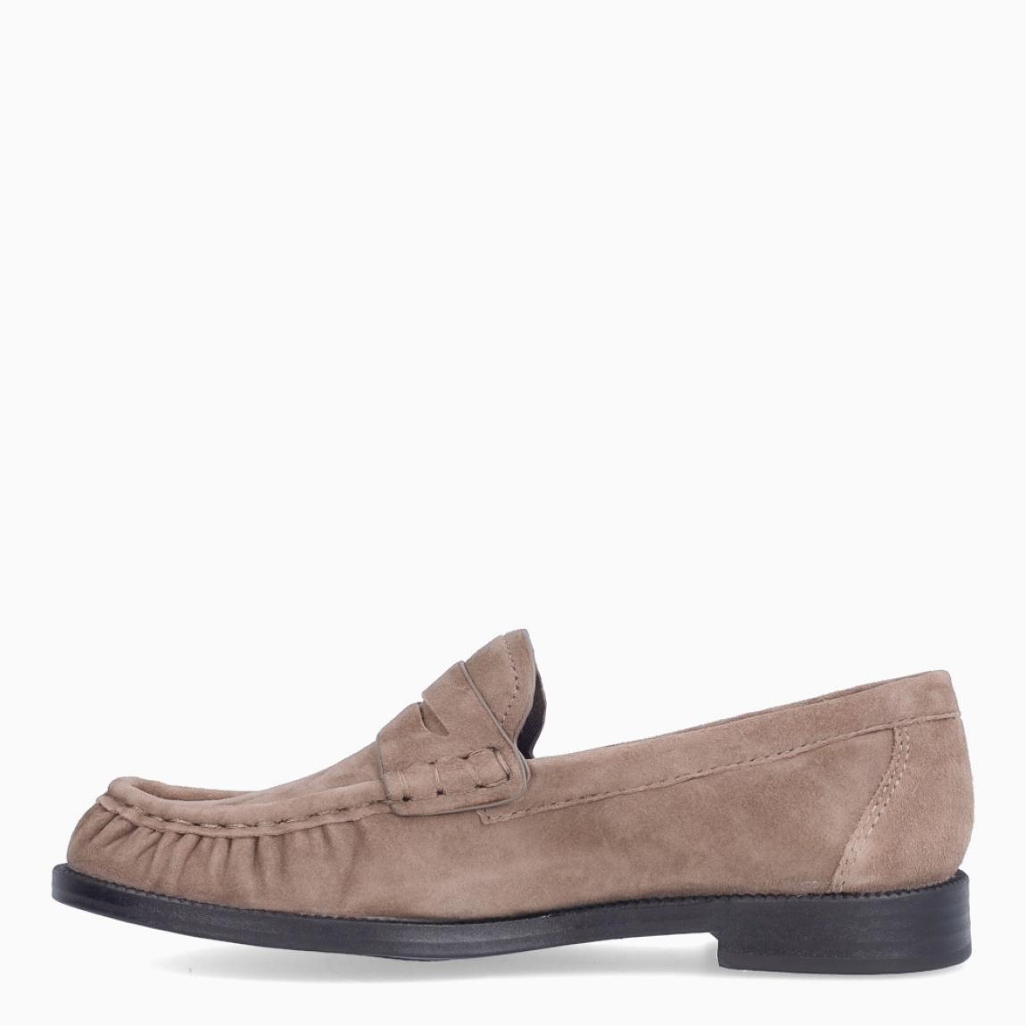 Los mocasines Tamaris, modelo MADELEI. son el equilibrio perfecto entre elegancia, comodidad y versatilidad. Confeccionados en ante color taupe, destacan por su diseño clásico y atemporal, realzado con una puntera de acabado corrugado que aporta un toque distintivo.Su suela plana y la puntera redonda ofrecen una pisada estable y confortable para el día a día. Los detalles de la clásica tira, el sutil fruncido y las costuras inspiradas en el mocasín tradicional aportan un aire moderno y sofisticado, convirtiéndolos en un imprescindible para cualquier ocasión.Además, incorporan la tecnología TOUCH-IT de Tamaris MADELEI, una plantilla con amortiguación que se adapta al pie y proporciona una comodidad excepcional durante toda la jornada.Un básico imprescindible de fondo de armario que combina fácilmente con cualquier look, desde el más casual hasta el más elegante.