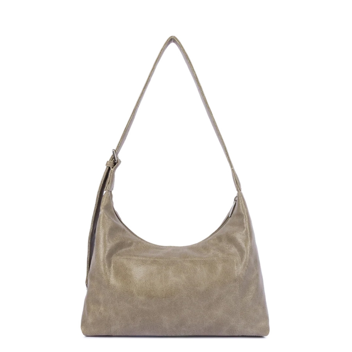 Bolso de la marca Lancaster, modelo RÉTRO KBA. Bolso confeccionado en poliéster color taupe. Cuenta con un compartimento para tarjetas con cierre a presión en la parte delantera y un bolsillo interior con cremallera para organizar tus esenciales. Su cierre con cremallera garantiza seguridad y practicidad en el día a día. Bolso Lancaster RÉTRO KBA, equipado con un asa sencilla y ajustable, se lleva al hombro o cruzado, perfecti oara el día a día.