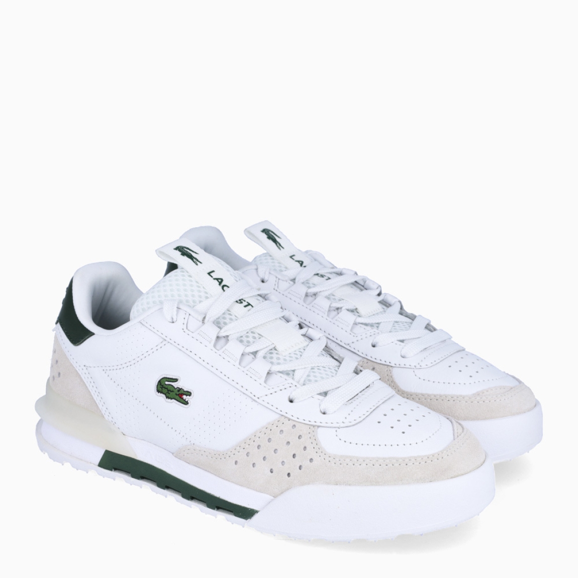 Deportivas de la marca Lacoste, modelo Slam Break. Deportivas con estilo tenístico tradicional e innovación moderna. La Slam Break es una zapatilla repleta de toques exclusivos de Lacoste. Combina una elegante parte superior de ante y piel color blanco con unas originales perforaciones decorativas y un exclusivo cocodrilo bordado. Un diseño elegante, con refuerzo en el talón de TPU y una suela técnica A.D.S. para ofrecer un resultado cómodo y ligero. Deportivas Lacoste Slam Break, son un complemento ideal para tus looks!