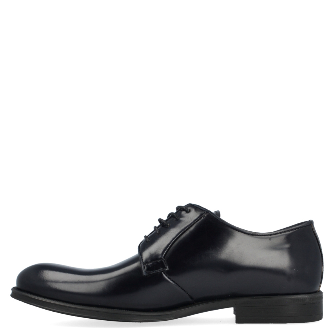 Blucher de la marca Keep Honest, modelo 0400. Exterior del blucher de piel de color azul muy oscuro. Interior del blucher de piel de color azul. Cierre del blucher con cordones. Blucher con tacón de 2,5 cm, incluyendo 1 cm de plataforma. Blucher con plantilla muy acolchada. El blucher de Keep Honest, modelo 0400, es un calzado ligero y muy cómodo.