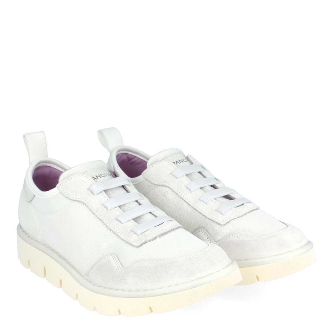 Deportivas de la marca Panchic, modelo Belam. Exterior de las deportivas en textil de color blanco. Interior de las deportivas en textil de color lila. Cierre de las deportivas Panchic con cordones elásticos blancos. Plantilla acolchada y extraíble para máxima comodidad. Puntera de las deportivas de ante. Cuña de las deportivas Panchic de 3cm de altura. Estas deportivas Panchic Belam, son un complemento indispensable y clásico en tu armario.