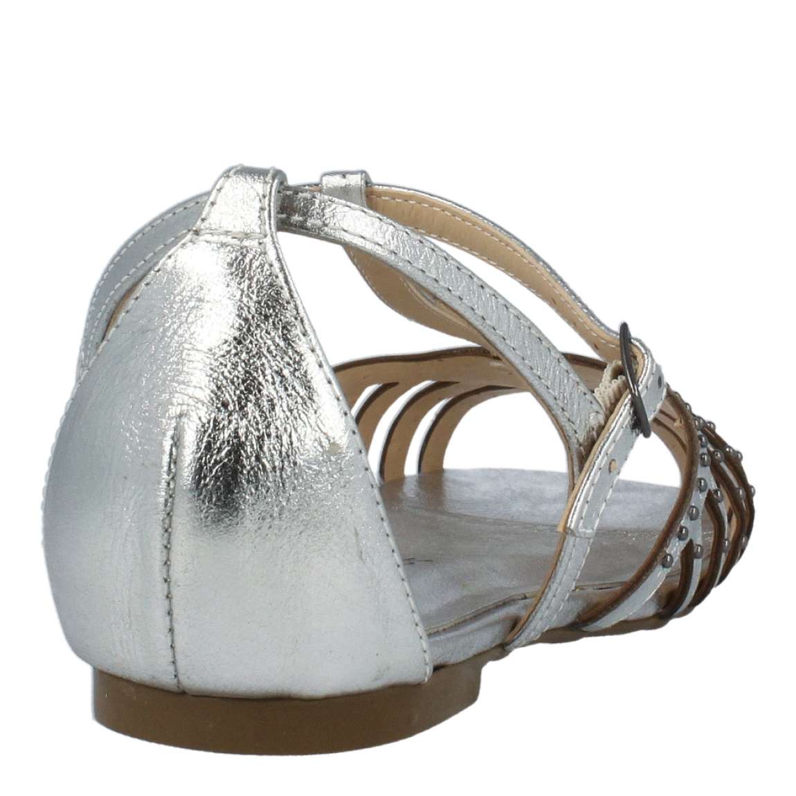 Sandalias de la marca Unique, modelo ELECTRA. Exterior de las sandalias en piel color plata con detalles de tachas. Interior de las sandalias en piel color plata. Cierre de las sandalias Unique con hebilla en el tobillo. Esta sandalias Unique ELECTRA traen un diseño que te ayudará a lucir unos looks con estilo y comodidad a donde vayas.