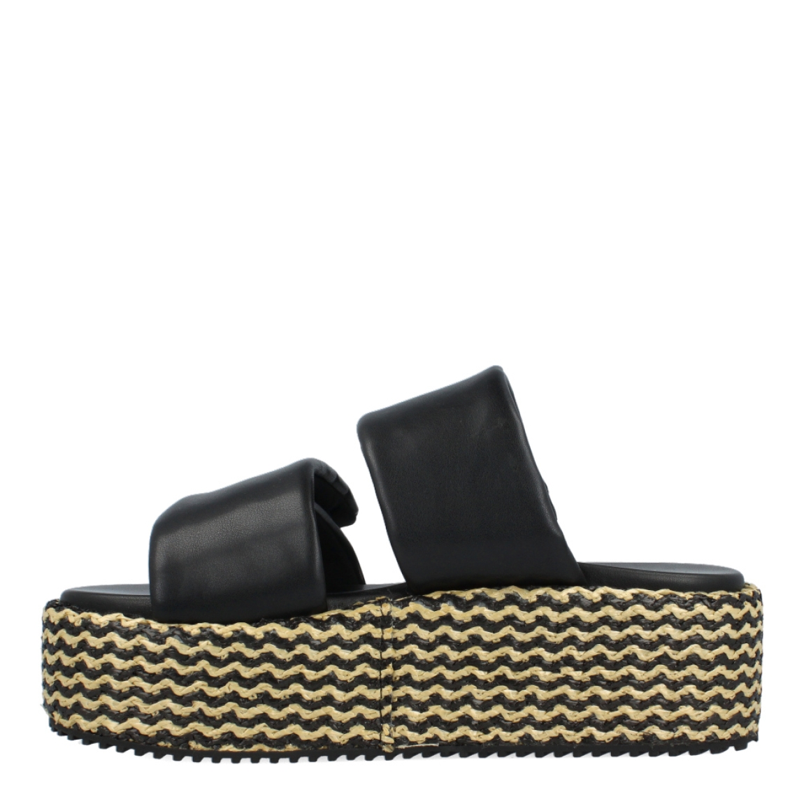 Sandalias de la marca Blauer, modelo UMA. Exterior e interior de las sandalias en piel color negro. Cierre de las sandalias Blauer con doble velcro, en la pala y el empeine. Sandalias con plataforma de 5,5 cm de altura con detalle en rafia trenzada color negro y beig. Estas sandalias Blauer UMA son un complemento clásico en tu armario de temporada.