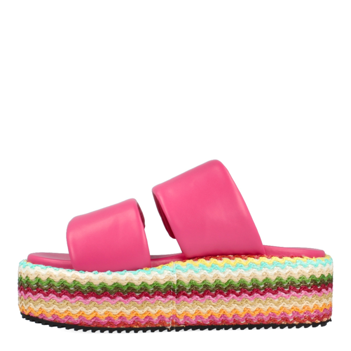 Sandalias de la marca Blauer, modelo UMA. Exterior e interior de las sandalias en piel color fucsia. Cierre de las sandalias Blauer con doble velcro, en la pala y el empeine. Sandalias Blauer con plataforma de 5cm de altura con detalle en rafia trenzada multicolor. Esta sandalias Blauer UMA son un complemento ideal para esta temporada.