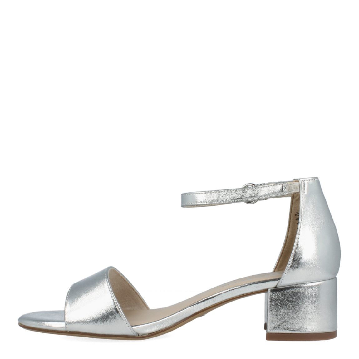 Sandalias de la marca Tamaris, modelo SANTE. Exterior de las sandalias en piel color plata. Interior de las sandalias en piel color beig. Cierre de las sandalias Tamaris con hebilla en el tobillo. Sandalias con tacón de 3cm de altura. Estas sandalias Tamaris SANTE son unas clásicas para lucirlas en tus eventos más importantes con la máxima comodidas posible.