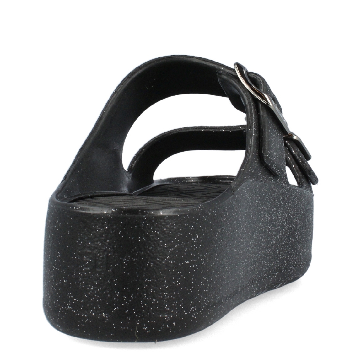 Sandalias de la marca Lemon Jelly, modelo GIULIETT. Exterior de las sandalias en neopreno color negro con detalle de escarchado plateado. Interior de las sandalias en goma. Cierre de las sandalias Lemon Jelly con doble hebilla. Sandalias con plataforma de 5cm de altura. Estas sandalias Lemon Jelly GIULIETT son unas clásicas para esta temporada, están pensadas para los días cálidos y soleados. No pueden faltar en tu armario.