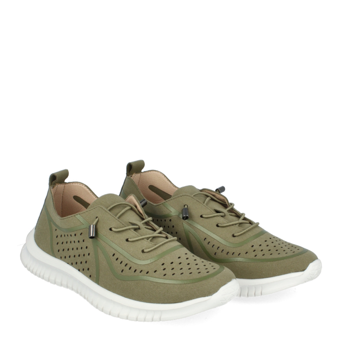 Deportivas de la marca Tiziana, modelo 94T. Exterior de las deportivas en microfibra color verde con efecto troquelado. Interior de las deportivas en piel color nude. Cierre de las deportivas Tiziana con cordones elásticos y suela plana de goma. Estas deportivas Tiziana 94T son el complemento perfecto para tus looks de temporada.