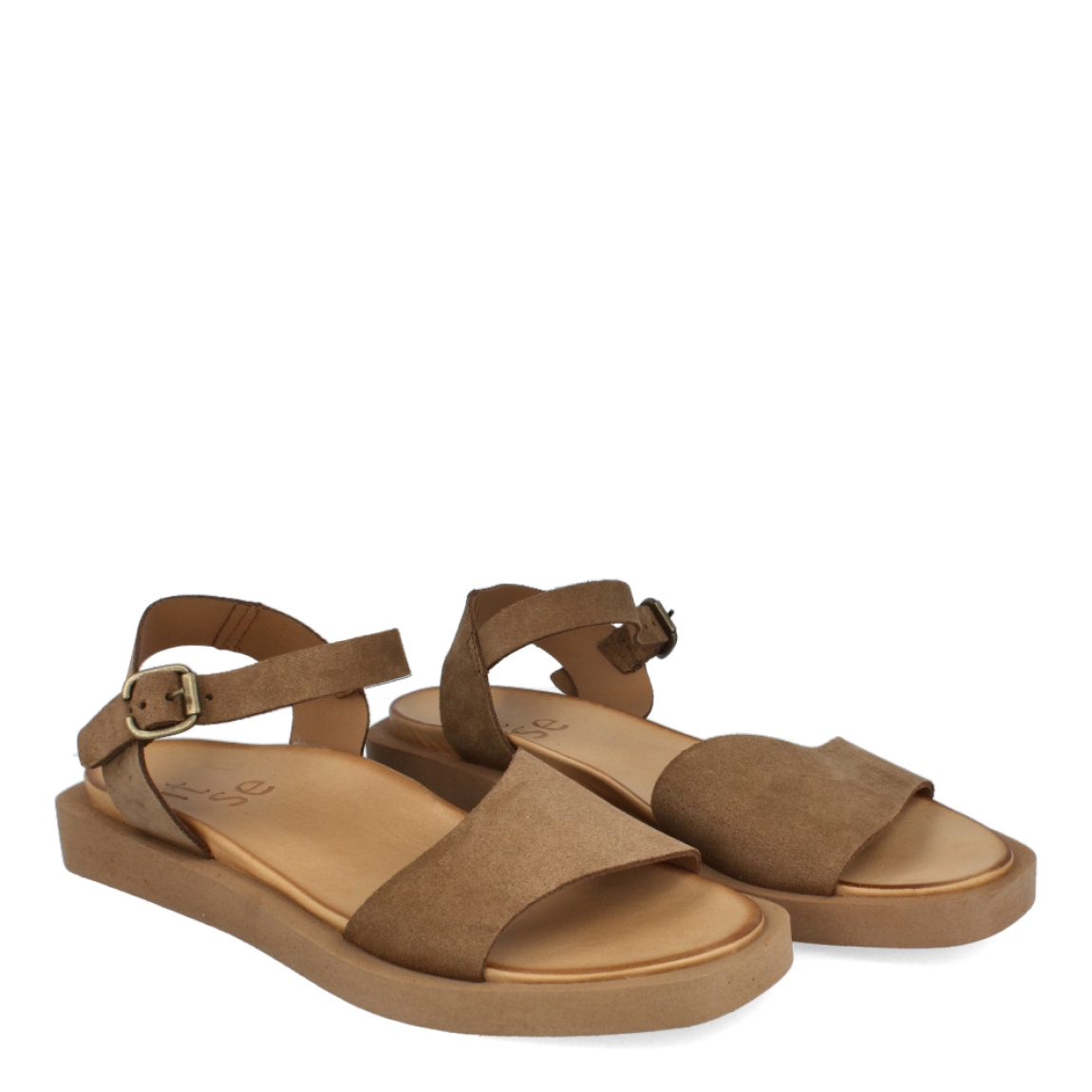 Sandalias de la marca Itse, modelo VILMA. Exterior de las sandalias en ante color taupe. Interior de las sandalias en piel color beig. Cierre de las sandalias Itse con hebilla y suela plana. Estas sandalias Itse VILMA son un complemento ideal para tus outfits de temporada. Crearás diferentes looks con una comodidad máxima.