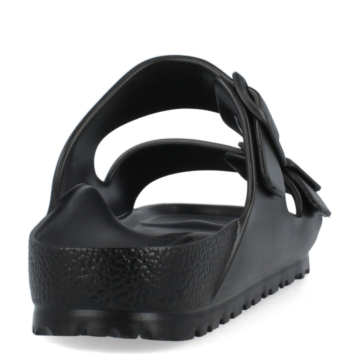 Sandalias de la marca Birkenstock, modelo ARIZONA EVA. Sandalias elaboradas en neopreno de alta calidad color negro. Cierre de las sandalias con doble hebilla, en el empeine y la pala. Sandalias con suela plana y de goma. Estas sandalias Birkenstock ARIZONA EVA son un complemento clásico para esta temporada, podrás combinarlo con diferentes outifts y disfrutar de una comodidad máxima. No te puede faltar en el armario.