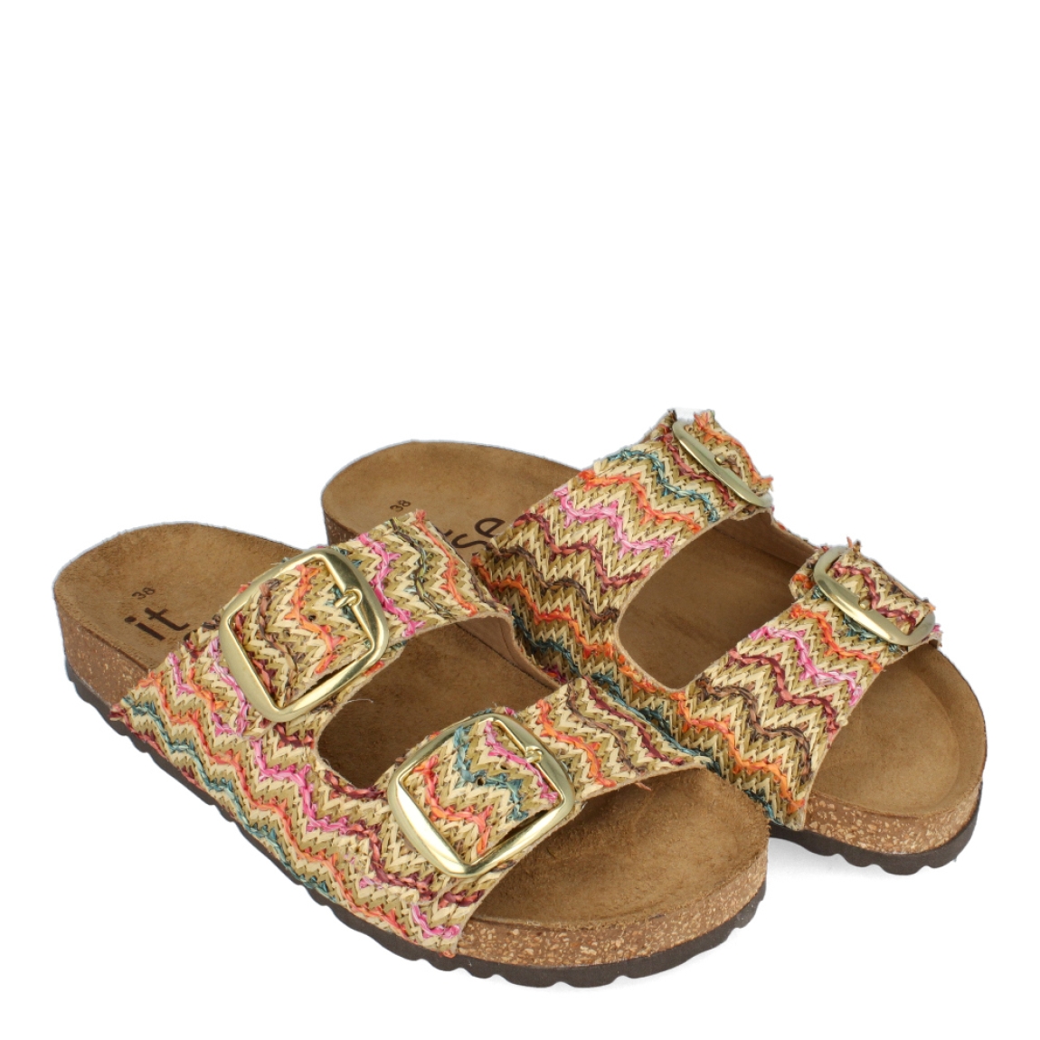 Sandalias de la marca Itse, modelo LARISA. Exterior de las sandalias en rafia multicolor. Interior de las sandalias en ante color camel. Cierre de las sandalias Itse con doble hebilla, en pala y empeine. Estas sandalias Itse LARISA son un complemento perfecto para temporada, podrás resaltar tus looks con la máxima comodidad posible.