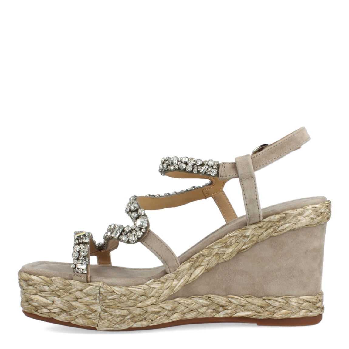 Sandalias de la marca Alma en Pena, modelo BECCA. Exterior de las sandalias en ante color taupe con tiras brillantes. Interior de las sandalias en ante color taupe. Cierre de sandalias Alma en pena con hebilla y cuña de 9cm de altura. Estas sandalias Alma en Pena BECCA tienen el diseño perfecto para quienes le gusta la elegancia y comodidad. Un complemento perfecto para resaltar tus looks de temporada con la máxima comodidad posible.