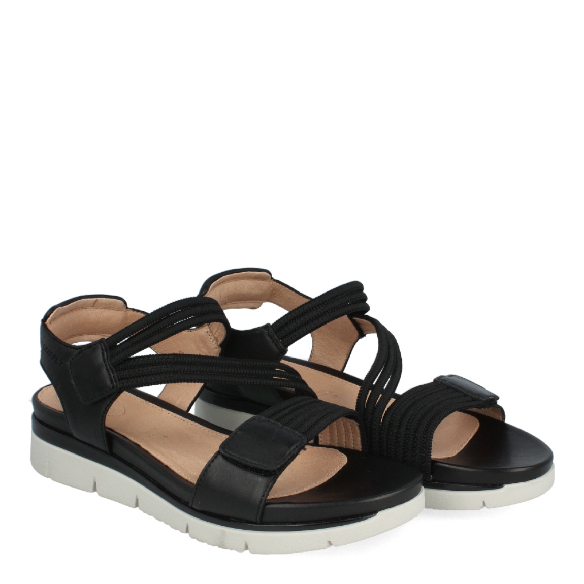 Sandalias de la marca Stonefly, model ARIA. Exterior de las sandalias en piel color negro e interior en piel color nude. Cierre de las sandalias con velcro y cuña de 3cm de altura. Estas sandalias Stonefly son unas clásicas para esta temporada, podrás combinarla con todos tus looks y gozar de una máxima comodidad en tu día a día.
