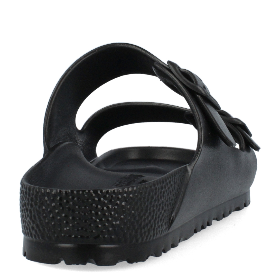 Sandalias de la marca Birkenstock, modelo ARIZONA EVA. Sandalias elaboradas en neopreno de alta calidad color negro. Cierre de las sandalias con dos hebillas, en el empeine y la pala. Sandalias Birkenstock con suela plana y de goma. Estas sandalias Birkenstock ARIZONA EVA son un complemento clásico para tus looks de temporada. No te puede faltar en el armario.