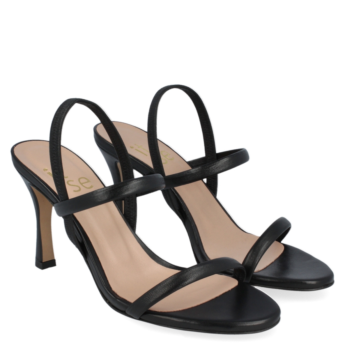 Sandalia de la marca Itse, modelo Serena. Exterior de la sandalia de piel de color negro. Interior de la sandalia de piel de color negro y nude. Sandalia con plantilla acolchada para garantizar el máximo confort posible. Sandalia con tacón alto de 8 cm de altura. La sandalia de piel negra de Itse, modelo Serena, es una sandalia versátil y cómoda, perfecta para tus eventos. ¡Queda bien con todo!