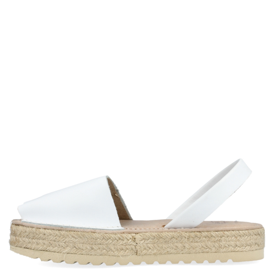 Albarca de la marca Munné, modelo Irene. Exterior de la albarca de piel de color blanco. Interior de la albarca de piel de color beig. Albarca con plataforma de esparto de 3 cm. Albarca con plantilla acolchada para garantizar el máximo confort posible. La albarca de Munné es una sandalia muy ligera y cómoda. Además, queda bien con todos los colores y es un must have para el verano.