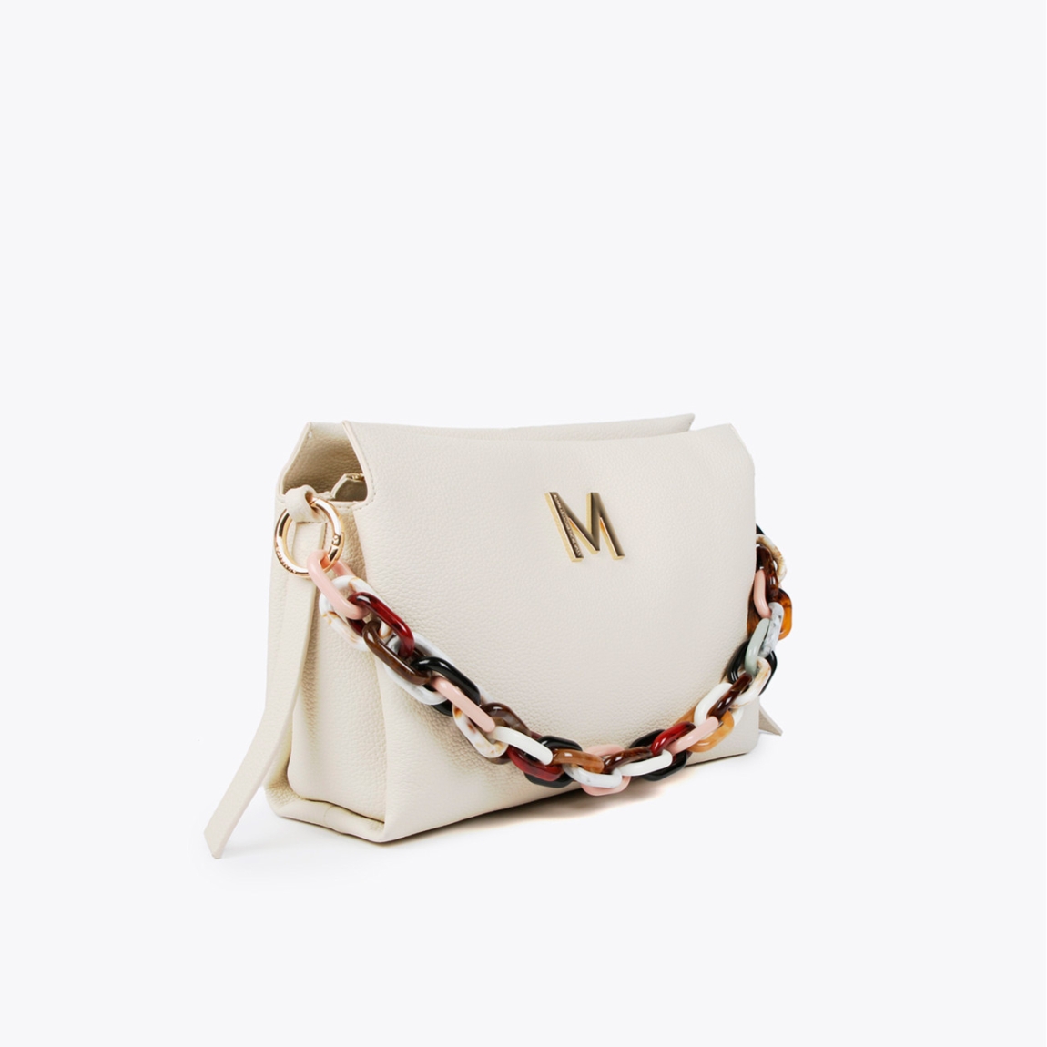 Bolso de la marca Lola Casademunt, modelo INÉS. Bolso grande en efecto piel color beig. Detalle de asa acrílica multicolor. Contiene asa bandolera y compartimento interior con cremallera. Cierre imantado.ALTO: 25 cm - LARGO: 35 cm - ANCHO: 8 cm / BANDOLERA: 145 cm