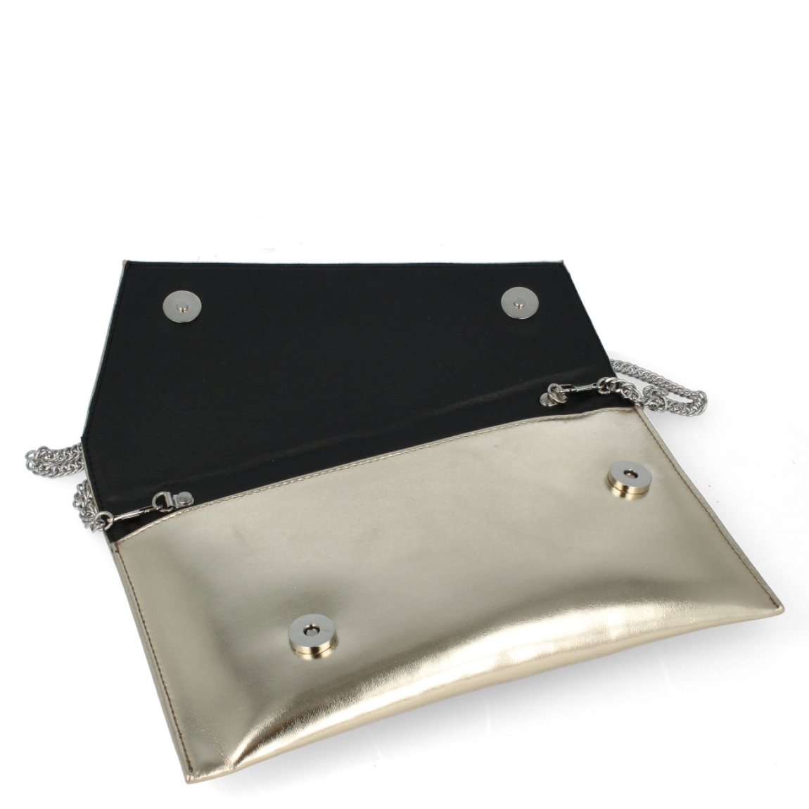 Bolso para eventos de la marca Munné, modelo VEGA. Bolso tipo cartera en piel vegana color metal platino. Cierre del bolso con doble botón inmantado y asa de cadena. Medidas del bolso: alto 14cm y ancho 25cm, perfectas para llevar de mano y colgado cuando lo necesites. Este bolso de fiesta Munné VEGA es un clásico reinventado que te acompañará en tus eventos más especiales a juego con tus zapatos.