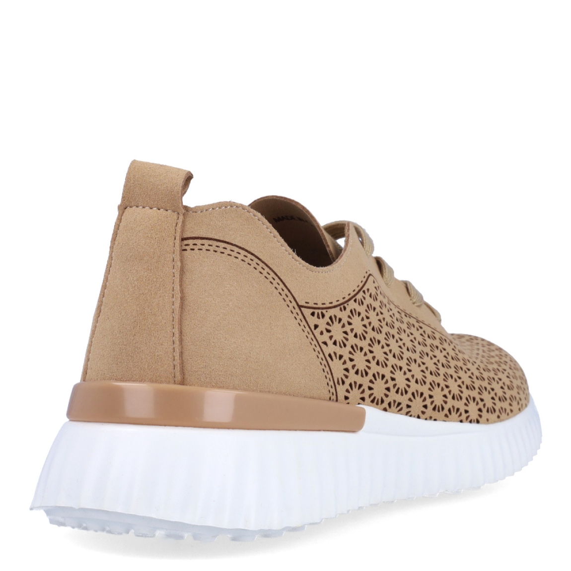 Deportivas transpirables de la marca Walk & Fly, modelo AH-80. Exterior en microfibra color camel con efecto troquelado. Cierre con cordones con plataformade goma dentada y cuña de 2cm de altura. Estas deportivas Walk & Fly AH-80 tienen la comodidad que necesitas en tu día a día!