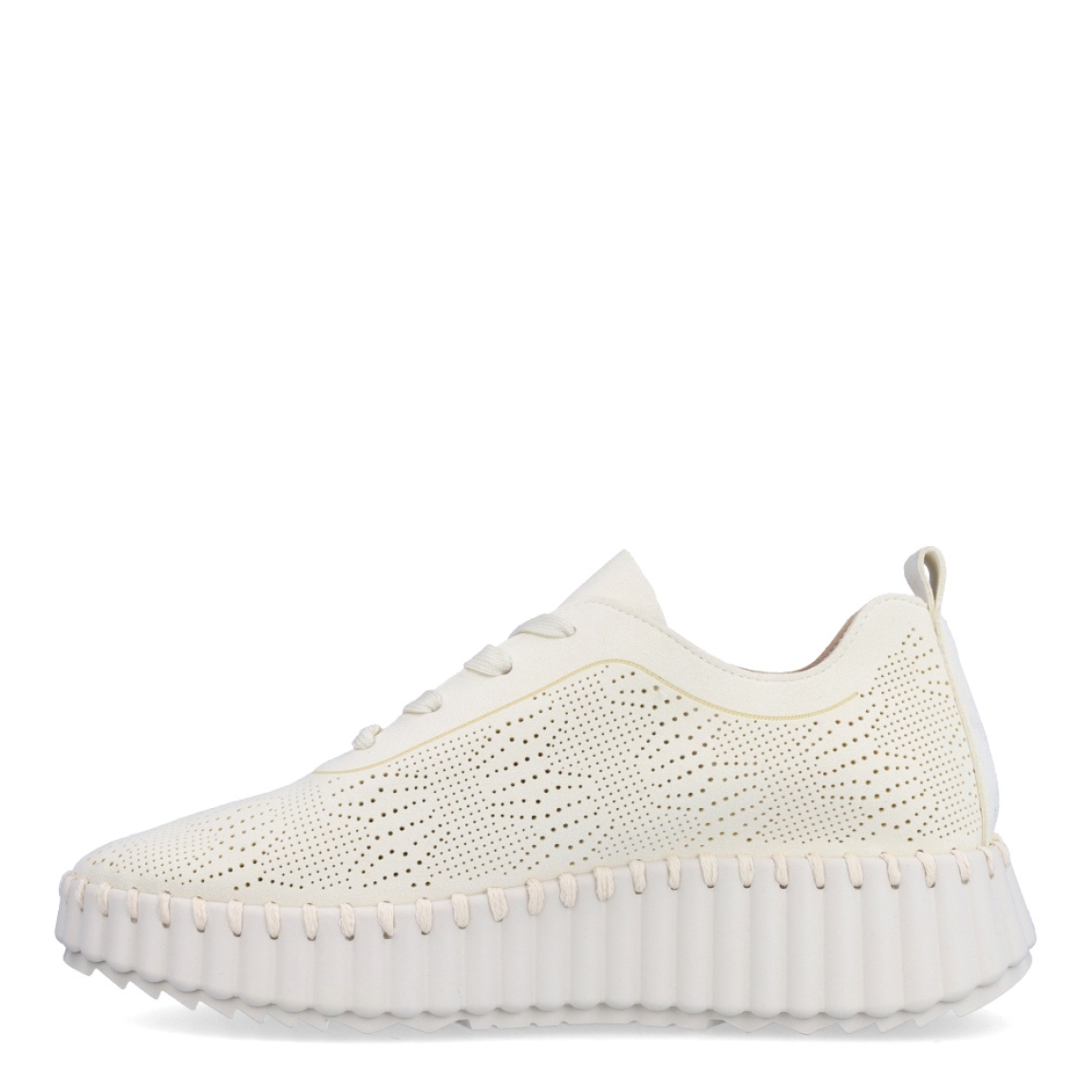 Deportivas transpirables de la marca Walk & Fly, modelo AH-96. Exterior en microfibra color blanco con efecto troquelado. Cierre con cordones con plataforma de goma dentada y cuña de 3cm de altura. Estas deportivas Walk & Fly AH-96 tienen la comodidad que necesitas en tu día a día!