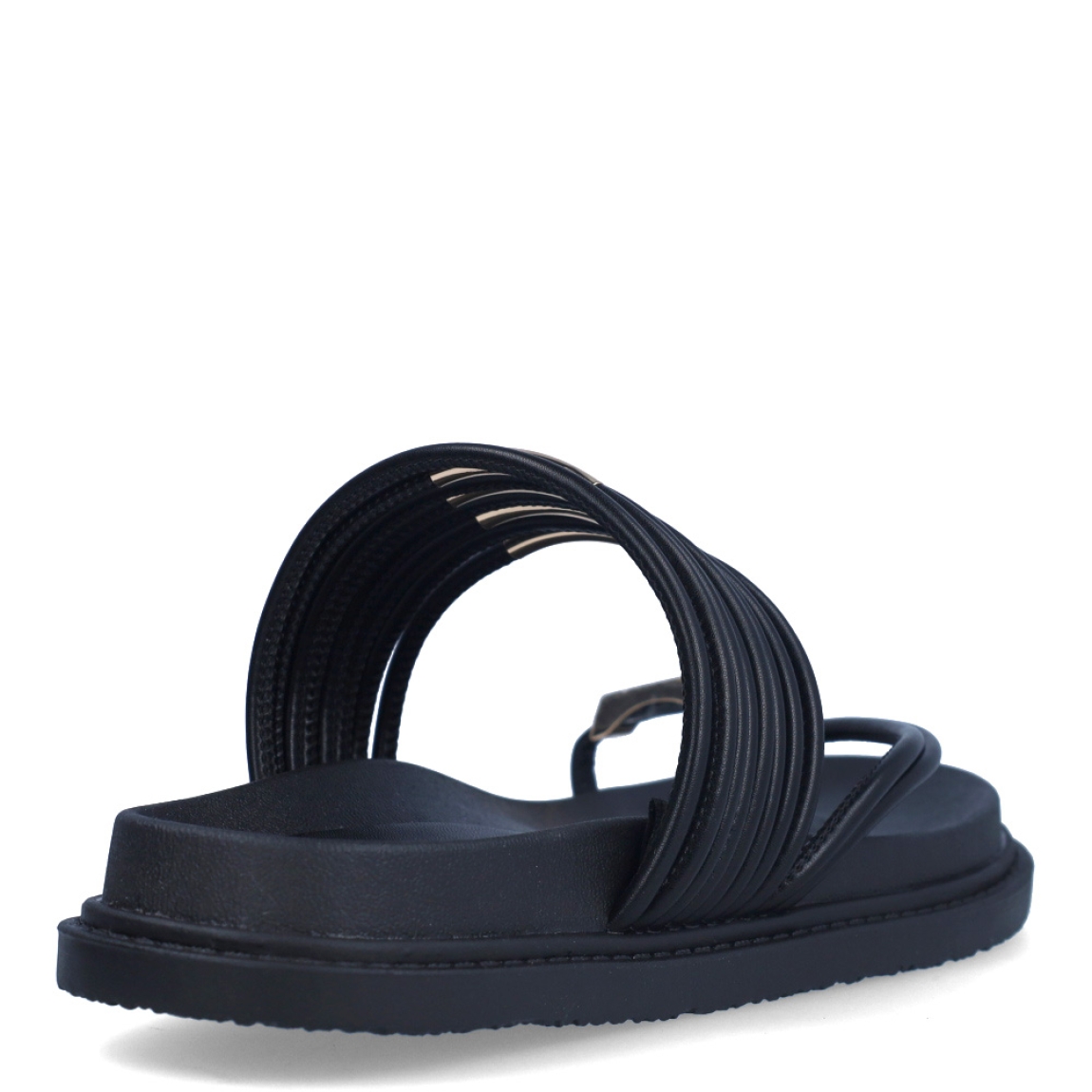 Esclava de la marca Lola Casademunt, modelo MIKO. Exterior en piel color negro con detalle de cuerdas en pala con aplicaciones en dorado. Interior en piel negro. Esclavas con plataforma de goma plano. Estas esclavas Lola Casademunt MIKO son un complemento ideal para tu día a día.