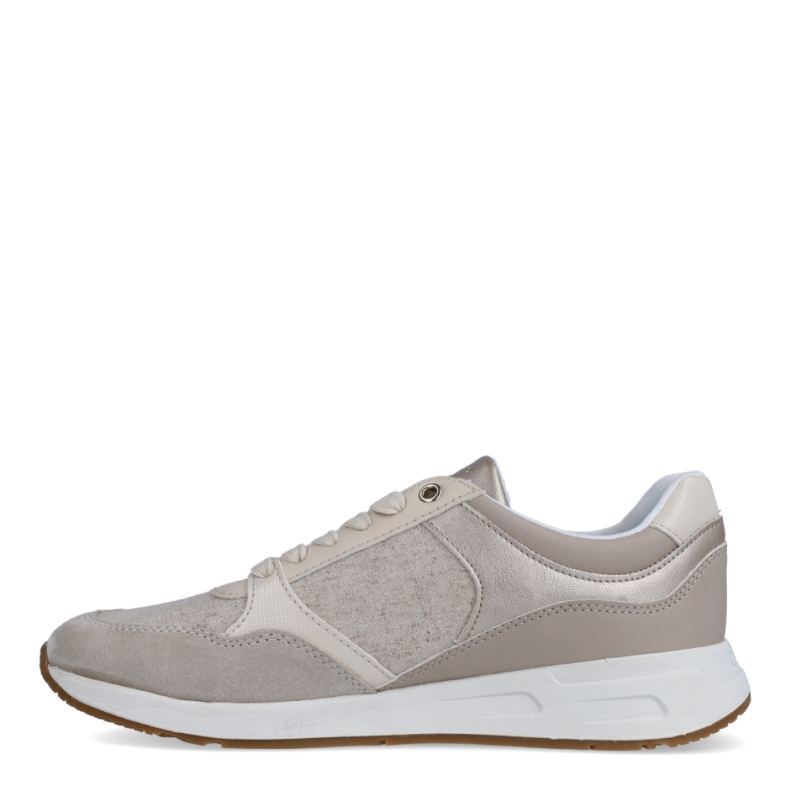 Deportivas de la marca Geox, modelo D36. Exterior de las deportivas en ante color taupe con detalle en dorado. y cremallera. Interior de las deportivas en textil color blanco. Cierre de las deportivas Geox con cordones. Deportivas con suela plana de goma. Estas deportivas Geox D36 son unas clásicas para esta temporada, podrás crear diferentes looks y lucirlas con la máxima comodidad.