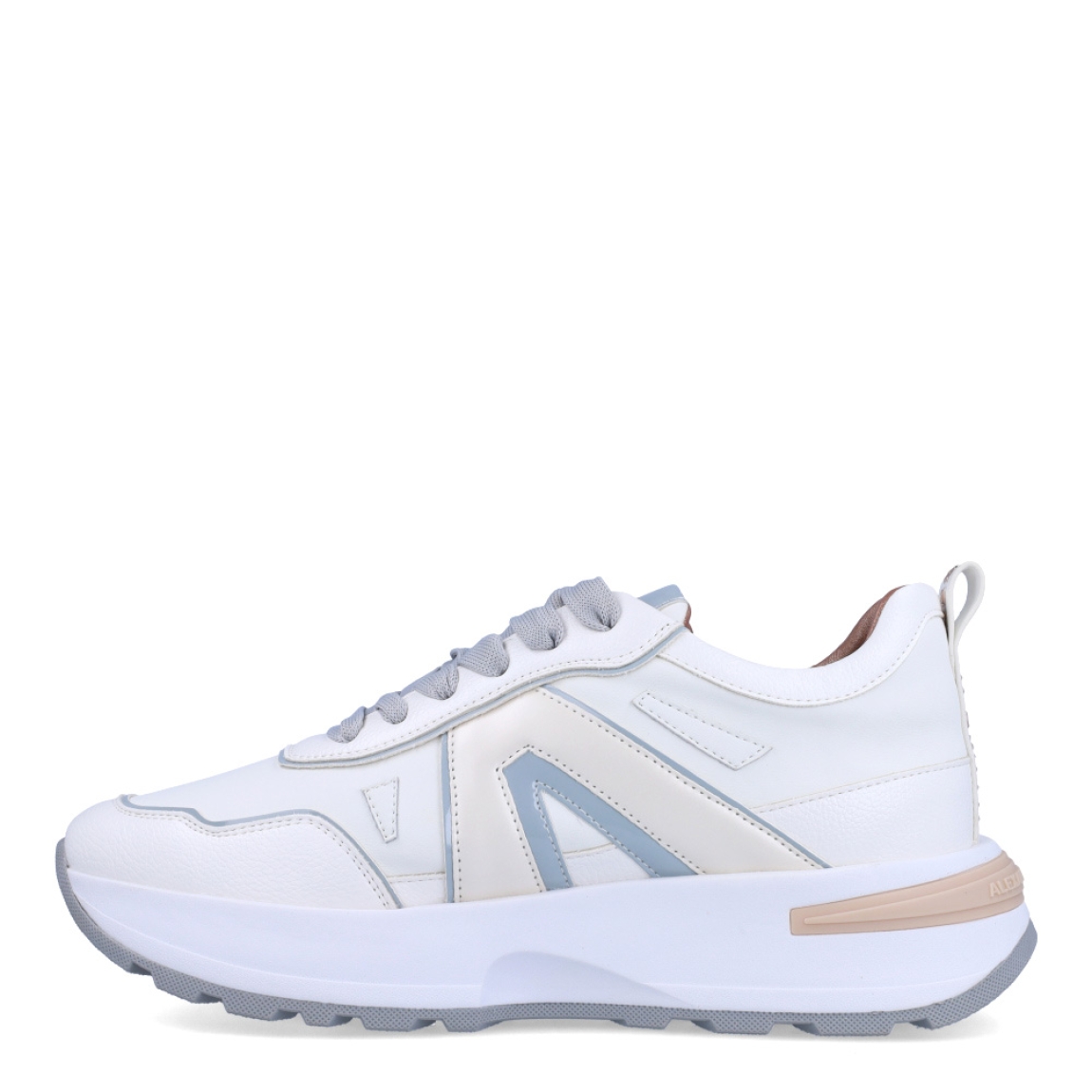Deportivas de la marca Alexander Smith, modelo LIVERPOOL. Exterior de las deportivas en piel color blanco con detalle en gris. Interior de las deportivas en piel color camel. Cierre de las Alexander Smith con cordones y cuña de 4cm de altura. Estas deportivas Alexander Smith LIVERPOOL son unas clásicas que no te pueden faltar, te darán un estilo y comodidad única en tu día a día.
