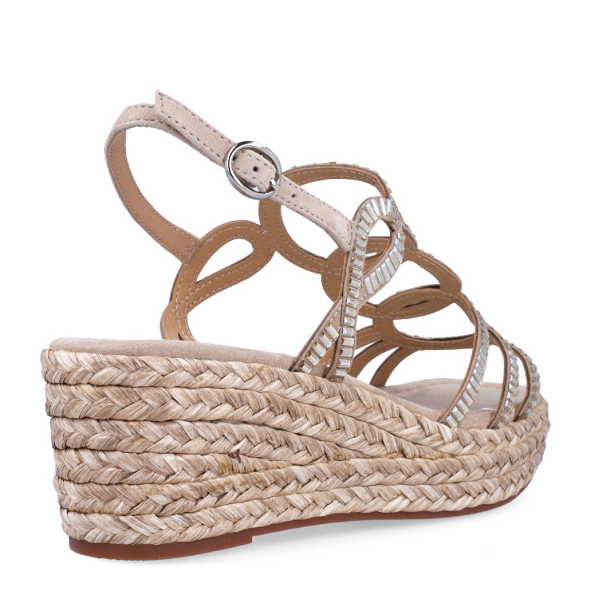 Sandalias de la marca Alma en Pena, modelo IVETT. Exterior de las sandalias en ante color taupe con tiras brillantes en formas de argollas. Interior de las sandalias en ante color taupe. Cierre de las sandalias Alma en Pena con hebilla y cuña de 6cm de altura. Estas sandalias Alma en Pena IVETT tienen el diseño que necesitas para destacar tus looks con elegancia y comodidad. No puede faltar en el armario.