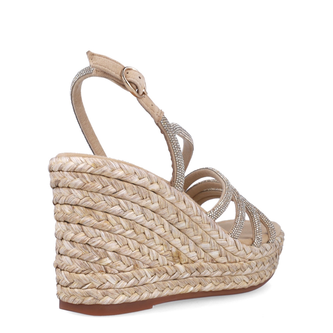 Sandalias de la marca Alma en Pena, modelo KINA. Exterior de las sandalias en ante color camel con tiras brillantes en pala. Interior de las sandalias en ante color taupe. Cierre de las sandalias Alma en Pena con hebilla y cuña de 9cm de altura. Estas sandalias Alma en Pena KINA tienen el diseño que necesitas para destacar tus looks con elegancia y comodidad. No puede faltar en el armario.