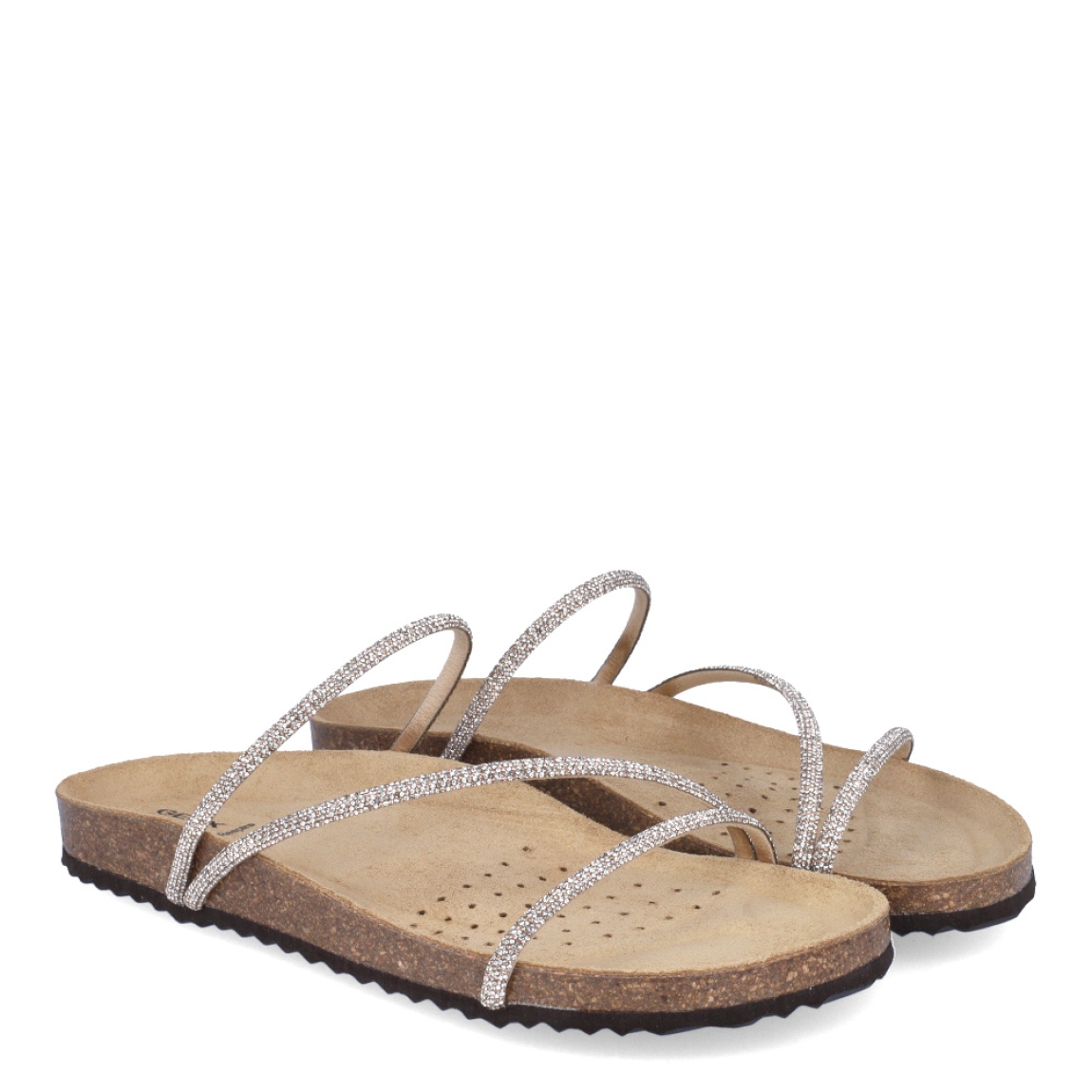 Sandalias de la marca Geox, modelo D55. Exterior en textil color taupe con tiras cruzadas brillantes. Interior en piel color taupe y suela plana. Estas sandalias Geox D55 son un complemento clásico de temporada, ideal para llevar en tu día a día!
