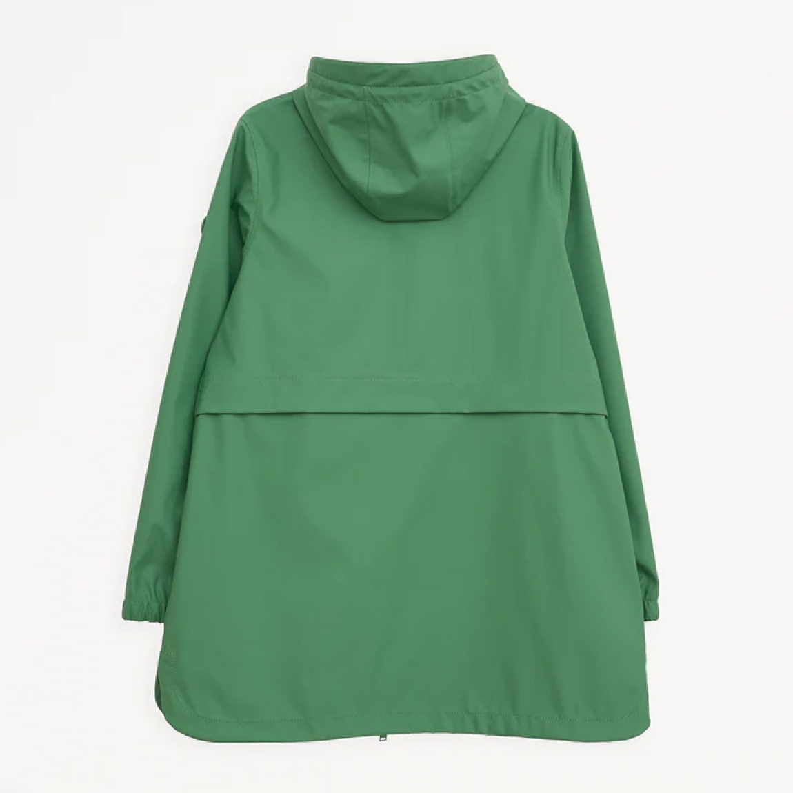 Chaqueta impermeable de la marca Tanta, modelo Brouillard está confeccionada con nuestro icónico tejido de PU en color verde. Es 100% impermeable y cuenta con todas las costuras selladas para una protección superior. Los detalles de la prenda incluyen aberturas laterales redondeadas, cremalleras impermeables al tono y un corte en A. Un básico imprescindible en tu armario.