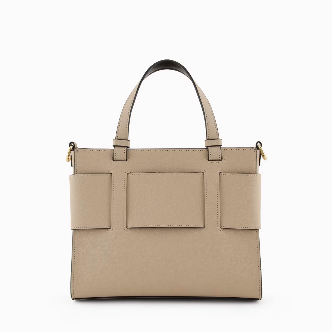 Bolso de la marca Armani Exchange, modelo YSA. Bolso elaborado en piel color beig. Este es un best seller que se renueva cada temporada, perfecto desde todos los puntos de vista y siempre cool: el bolso tote mediano con bandolera y banda con hebilla con logo personalizado es el accesorio que no puede faltar en el look.Material externo: 100% poliuretano; tejido intermedio: 100% poliéster; material interno: 100% poliuretano. Cierre con cremallera. Medidas: alto 18cm y ancho 24cm.
