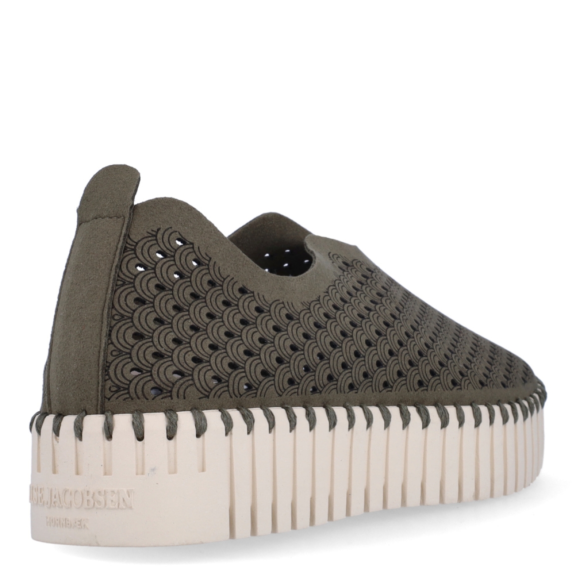 Deportivas de la marca Ilse Jacobsen, modelo Tulip Slip-In. Exterior elaborado en neopreno con efecto troquelado color verde. Interior en color beig. Suela de goma con 2cm de plataforma. Estas deportivas Tulip Slip-In son ideales en comodidad y estilo!