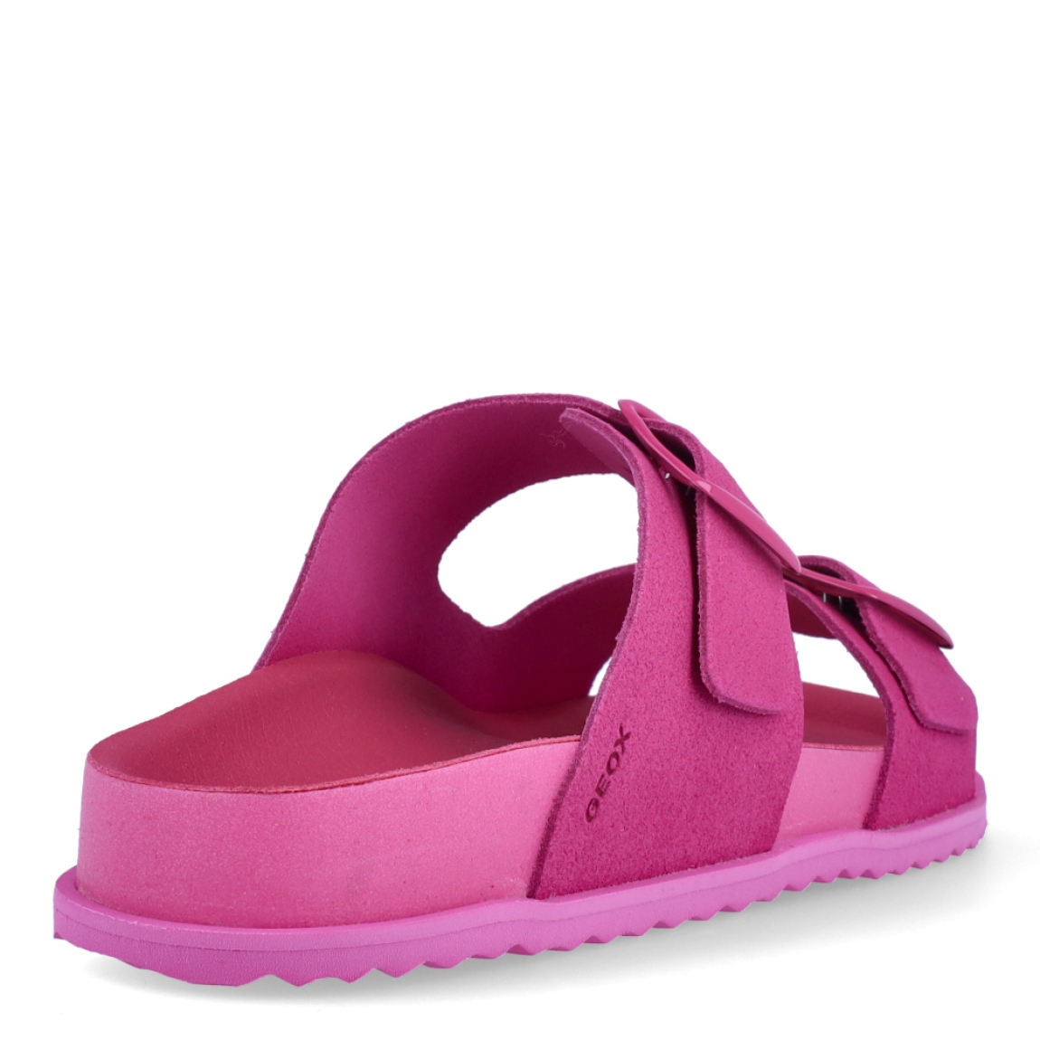 Sandalia para mujer de la marca Geox modelo SANDYBETT. Elaborada en neopreno color fucsia, de estilo diario, que garantiza confort y transpirabilidad durante todo el día. Cierre con doble hebilla en pala. Este modelo, cuenta con una empella de suave gamuza. Ideal para la ciudad, Sandybett está pensada para añadir un toque moderno a los looks de verano.