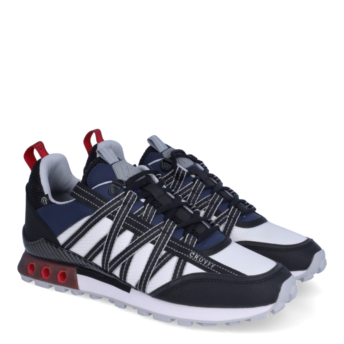 Deportiva de la marca Cruyff, modelo Fearia Hex-Tech. Exterior de la deportiva en nylon multicolor, entre negro, blanco y rojo. Interior de la deportiva en textil de color blanco. Cierre de la deportiva con cordones. Suela de goma dentada de 2 cm. Los tubos hexagonales son diseñados para permitir la entrada de aire a la parte posterior de la zapatilla, proporcionando un extra de soporte al pie. Plantilla muy cómoda, acolchada para garantizar el máximo confort. La deportiva Cruyff Fearia Hex-Tech es una nueva y exclusiva technología de Cruyff que mejora el rendimiento gracias a una mayor amortiguación.
