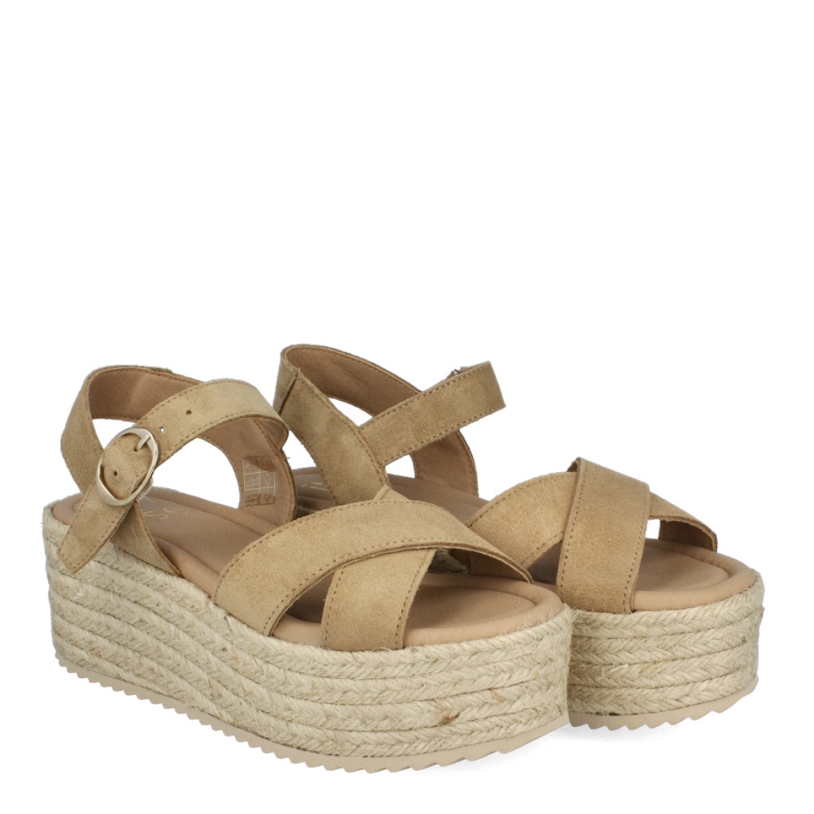Sandalias de la marca Itse, modelo ROMEO. Exterior de las sandalias en ante color marrón con tiras cruzadas en la pala. Interior de las sandalias en piel color beig. Cierre de las sandalias Itse con hebilla en el tobillo y cuña de 6cm de altura. Estas sandalias Itse ROMEO son una tendencia de temporada, podrás lucirlas en diferentes looks con la máxima comodidad.