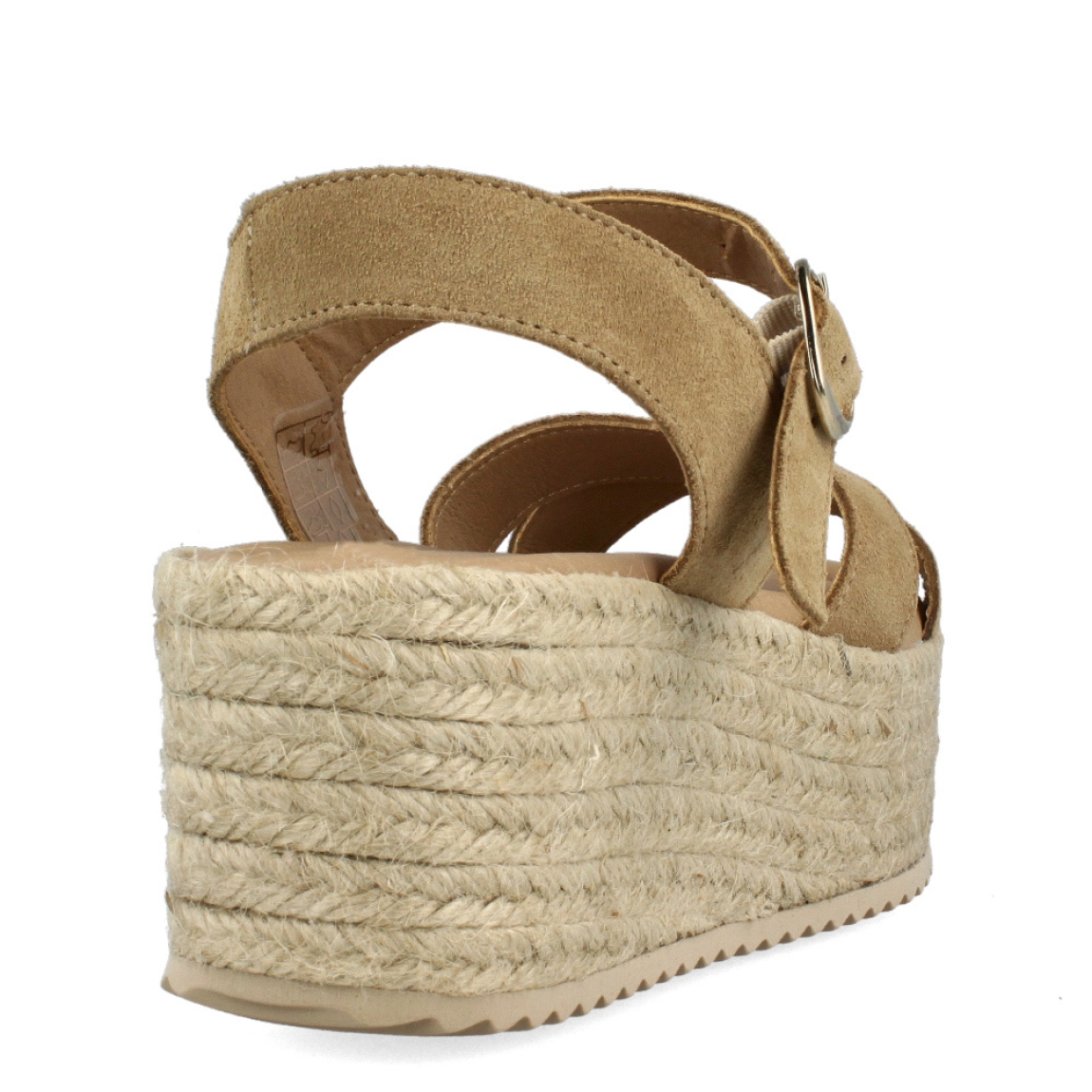 Sandalias de la marca Itse, modelo ROMEO. Exterior de las sandalias en ante color marrón con tiras cruzadas en la pala. Interior de las sandalias en piel color beig. Cierre de las sandalias Itse con hebilla en el tobillo y cuña de 6cm de altura. Estas sandalias Itse ROMEO son una tendencia de temporada, podrás lucirlas en diferentes looks con la máxima comodidad.
