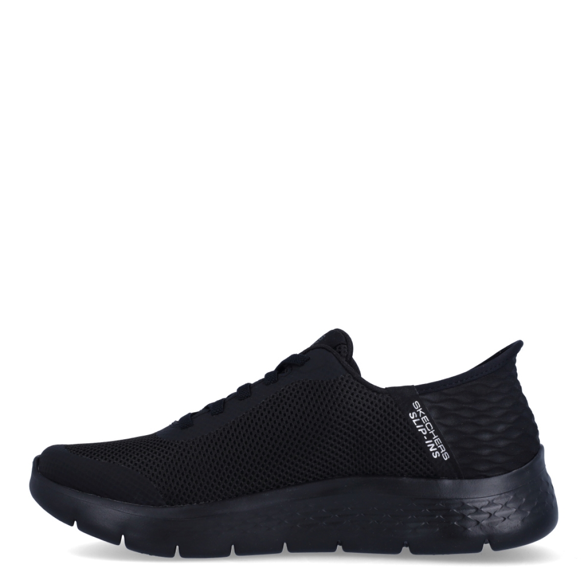 Deportivas de la marca Skechers, modelo GO WALK. Exterior en naylon con efecto rejilla color azul negro, con logo lateral de la marca. Interior en textil transpirable color negro con plantilla acolchada y extraíble para máxima comodidad. Cierre con cordones. Suela de goma con cuña de 3cm de altura. Estas deportivas Skechers GO WALK son ideales para tu día a día, unas clásicas excelentes en comodidad.