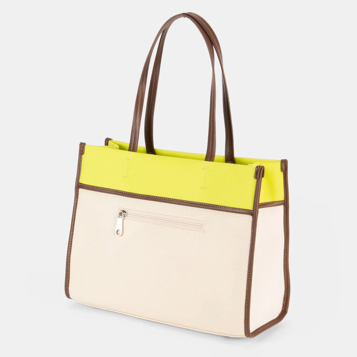 Bolso de la marca Pepe Moll, modelo LUCIA. Elaborado en textil color fluor, con detalle en marron y beig. Cierre con cremallera. Bolsillo exterior con cremallera, para tenerlo todo bien organizado. Medidas: 27cm alto y 37cm ancho. Bolso Pepe Moll LUCIA, pensado para acompañarte en tu día a día.