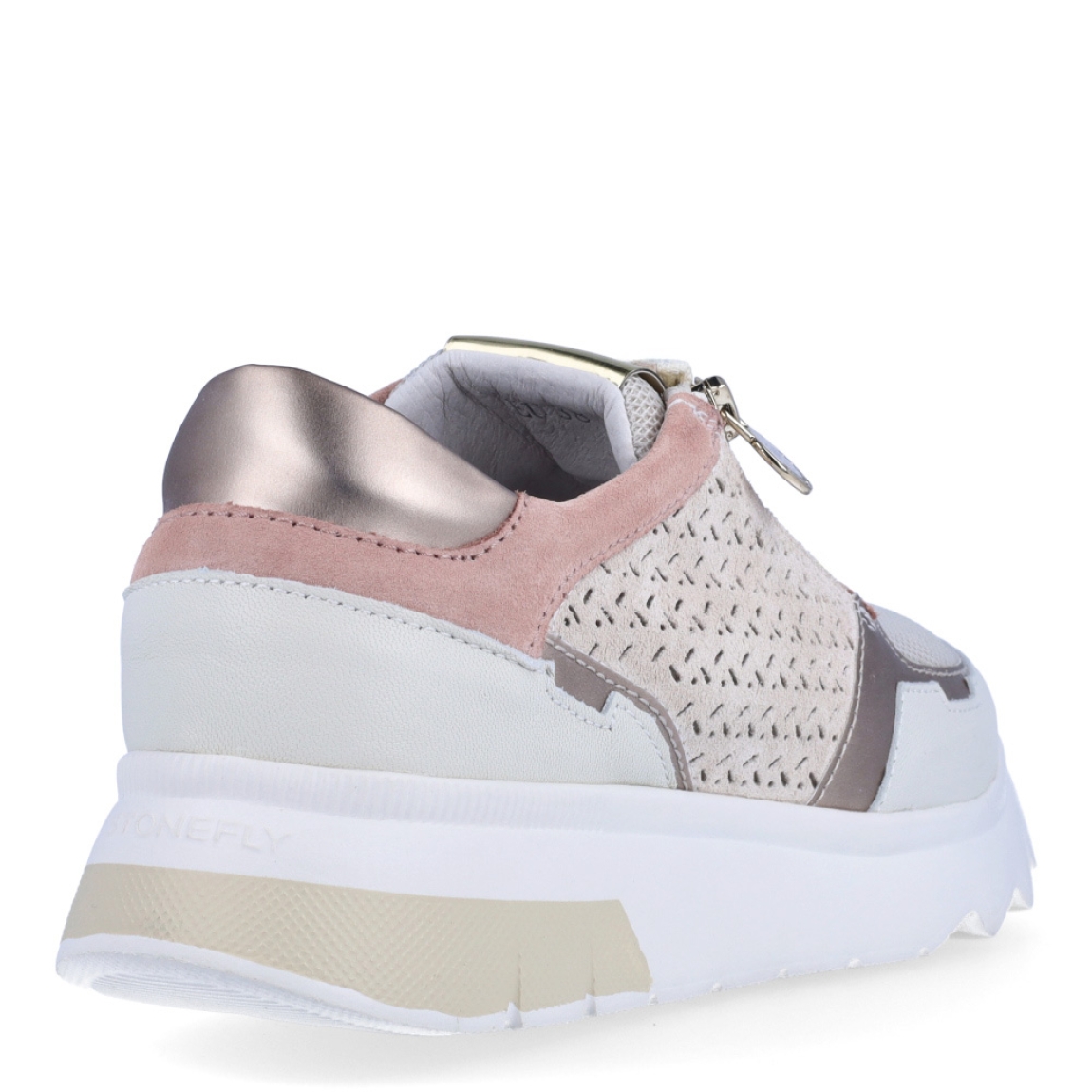 Deportivas de la marca Stonefly, modelo SUSANE. Deportivas elaboradas en ante color nude y rosa con piel en efecto troquelado color blanco con detalle de cierre. Cierre de las deportivas con cordones blancos. Deportivas Stonefly con cuña de 2cm de altura. Estas Stonefly SUSANE son un complemento que te ofrecerá la comodidad que necesitas a donde vayas esta temporada!