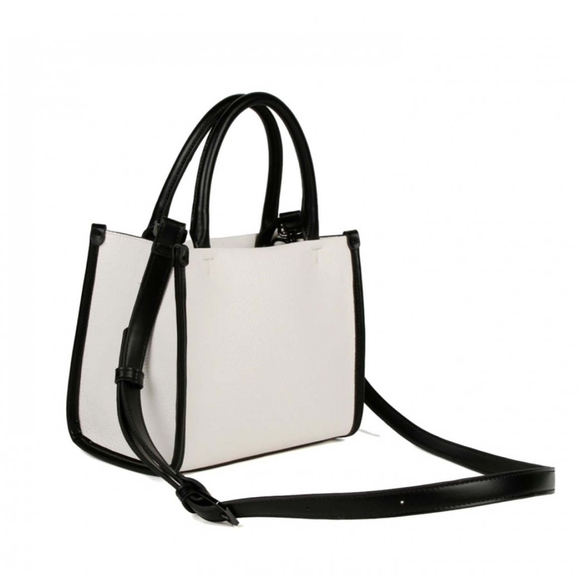 Bolso pequeño de la marca Lola Casademunt, modelo ZYNE. Exterior bicolor en efecto piel blanco y negro. Con asa bandolera y bolsillo interior. Cierre con cremallera. Medidas: alto 18 cm, largo 23,5 cm, ancho 13,5 cm. Bandolera de 135 cm de largo. Este bolso Lola Casademunt ZYNE es ideal para llevar a todos lados!