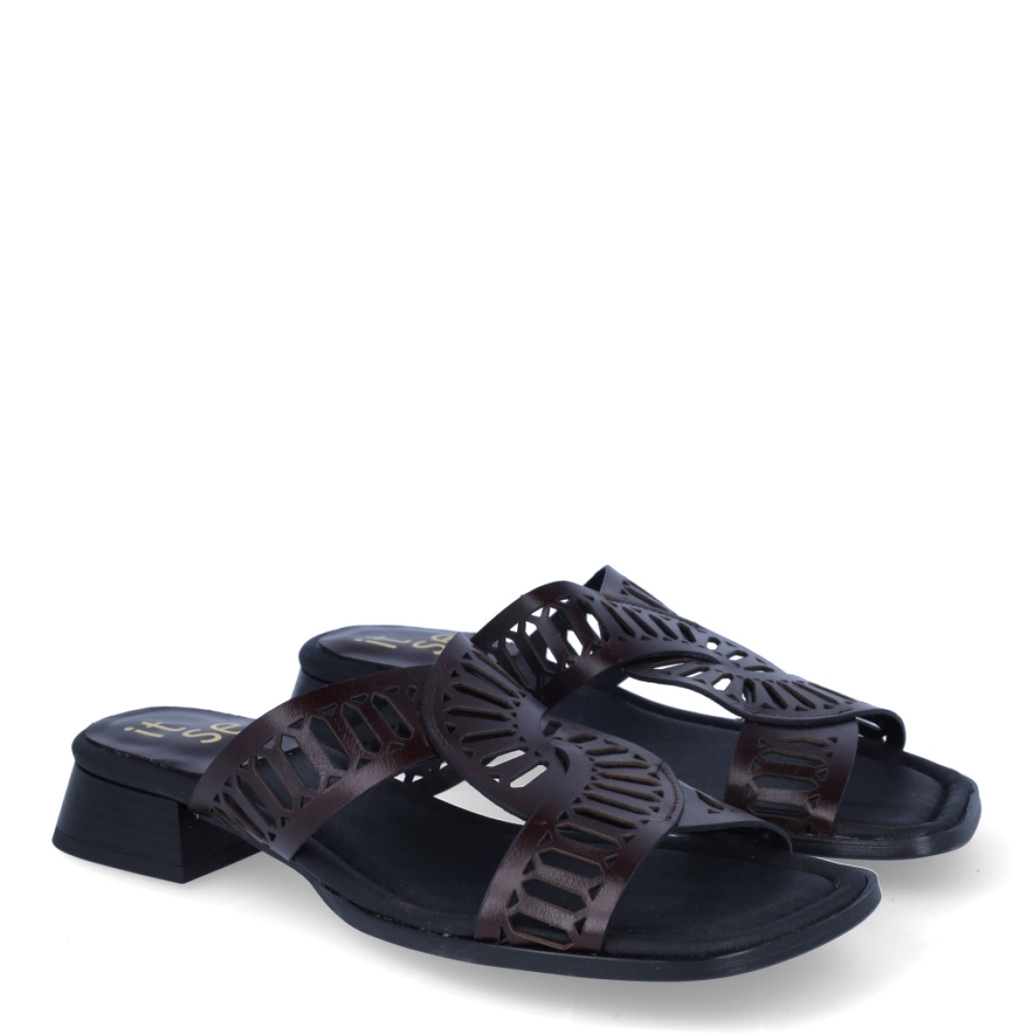 Sandalias de la marca Itse, modelo VIDRE. Sandalias elaboradas en rafia trenzada color marrón. Interior en piel color marrón con estampado de marca. Sandalias con tacón de 2cm de altura. Estas sandalias Itse VIDRE son un complemento ideal para crear looks con personalidad y comodidad esta temporada. No te pueden faltar en el armario!