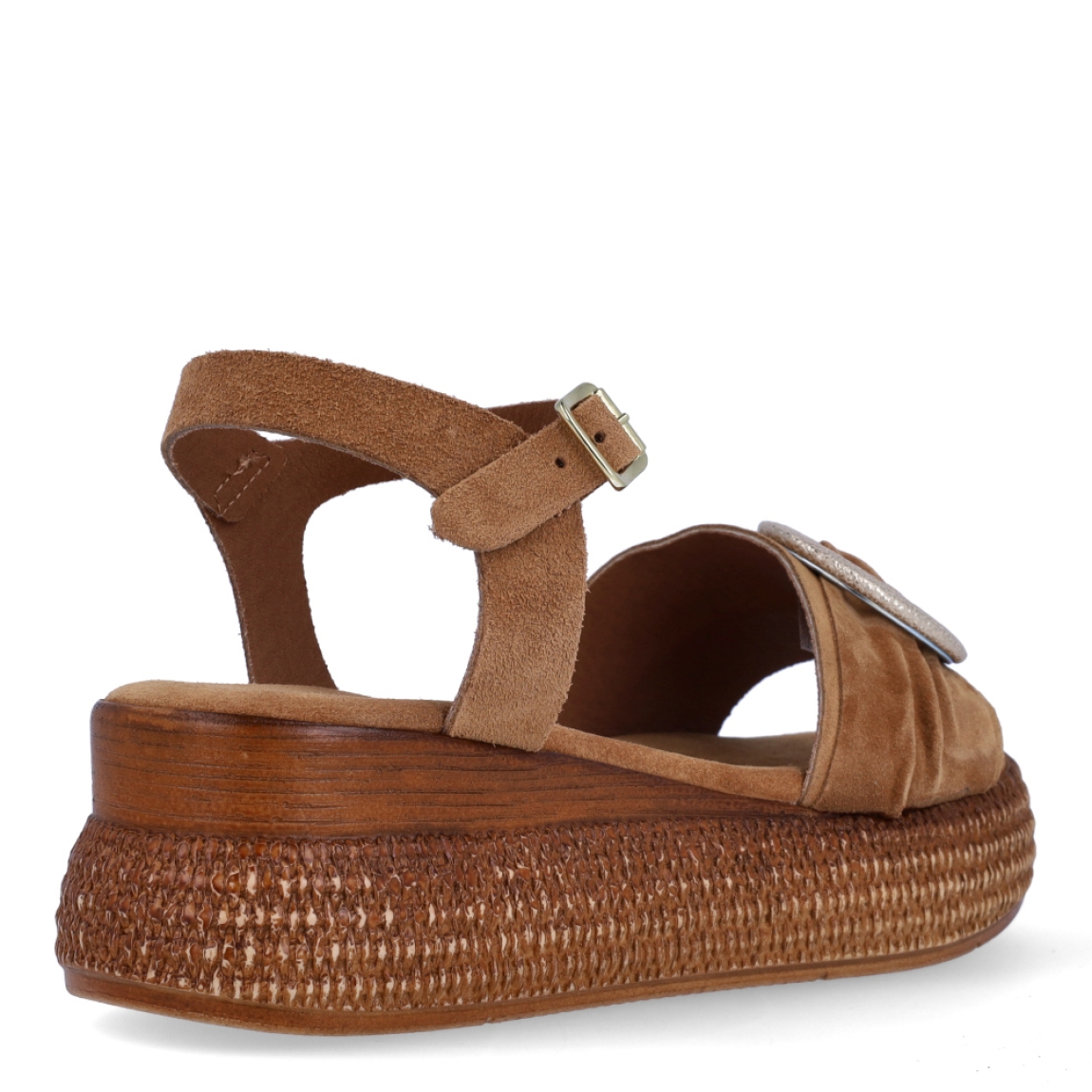 Sandalias de la marca Itse, modelo MIA. Exterior en ante color cuero con detalle de aro dorado en pala. Interior en ante color cuero. Cierre de sandalias Itse con hebilla en tobillo. Suela con cuña de 5cm de altura. Estas sandalias Itse MIA son ideales en comodidas, y combinar con todos tus looks de temporada!