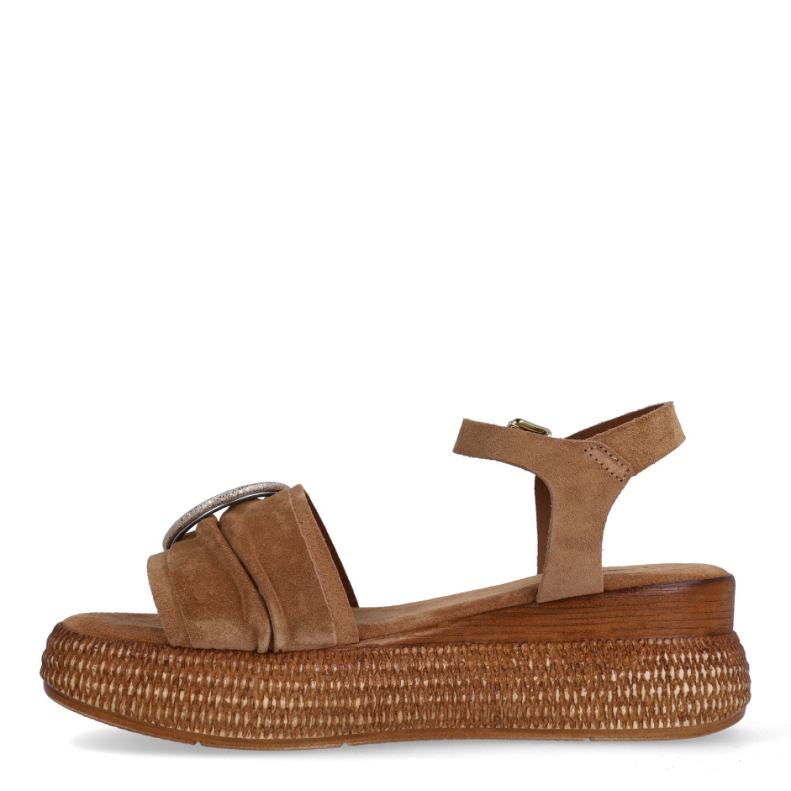 Sandalias de la marca Itse, modelo MIA. Exterior en ante color cuero con detalle de aro dorado en pala. Interior en ante color cuero. Cierre de sandalias Itse con hebilla en tobillo. Suela con cuña de 5cm de altura. Estas sandalias Itse MIA son ideales en comodidas, y combinar con todos tus looks de temporada!