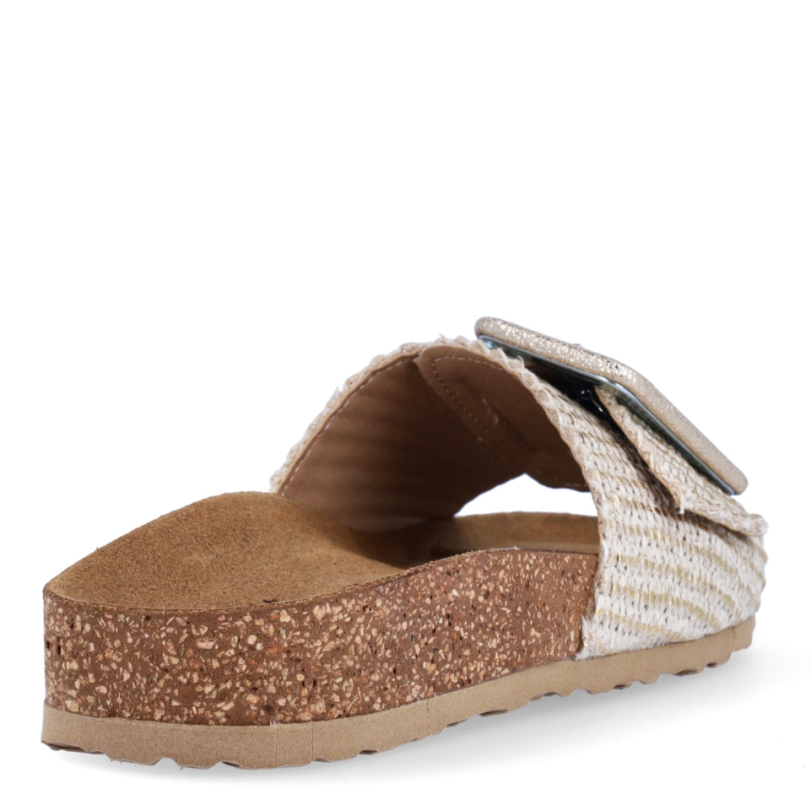 Chanclas de la marca Itse, modelo JULIET. Exterior en piel trenzada color beig con efecto brillante y hebilla grande en pala. Interior en piel color camel. Suela corcho de forma plana. Estas chanclas Itse JULIET son ideales para esta temporada!