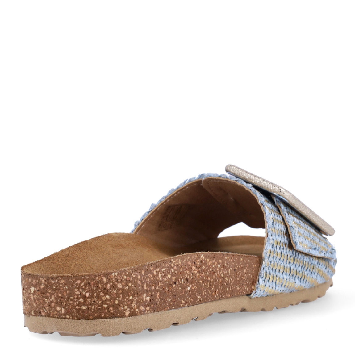 Chanclas de la marca Itse, modelo JULIET. Exterior en piel trenzada color azul con efecto brillante y hebilla grande en pala. Interior en piel color camel. Suela corcho de forma plana. Estas chanclas Itse JULIET son ideales para esta temporada!