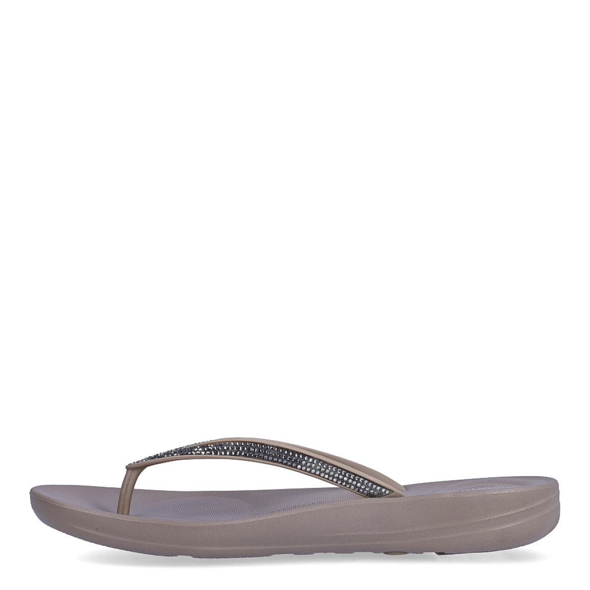 Sandalias de la marca Fitflop, modelo IQUSHION. Exterior elaborado en neopreno color gris con brillantes en pala. Interior en piel color gris. Suela plana de goma. Estas sandalias Fitflop IQUSHION son ideales para esta temporada!