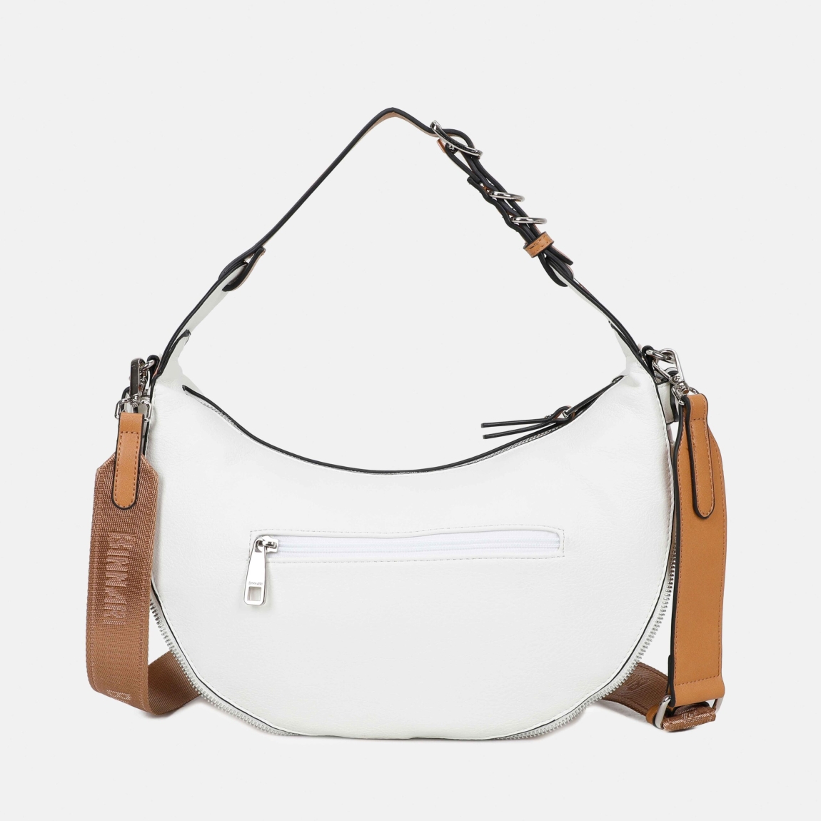 Bolso hobo de la marca Binnari, modelo EBRO de tamaño mediano. Bolso elaborado en piel coolor blanco con detalle en camel. Tiene 2 posicones. Así mismo, su asa es ajustable y se accede al interior por medio de una cremallera superior. En el interior encontramso 3 bolsillos, uno de ellos con cremallera. Los detalles metálicos son de color nickel. Medidas: alto 18cm y ancho 32cm. Este bolso Binnari EBRO es ideal para llevarlo a todos lados!