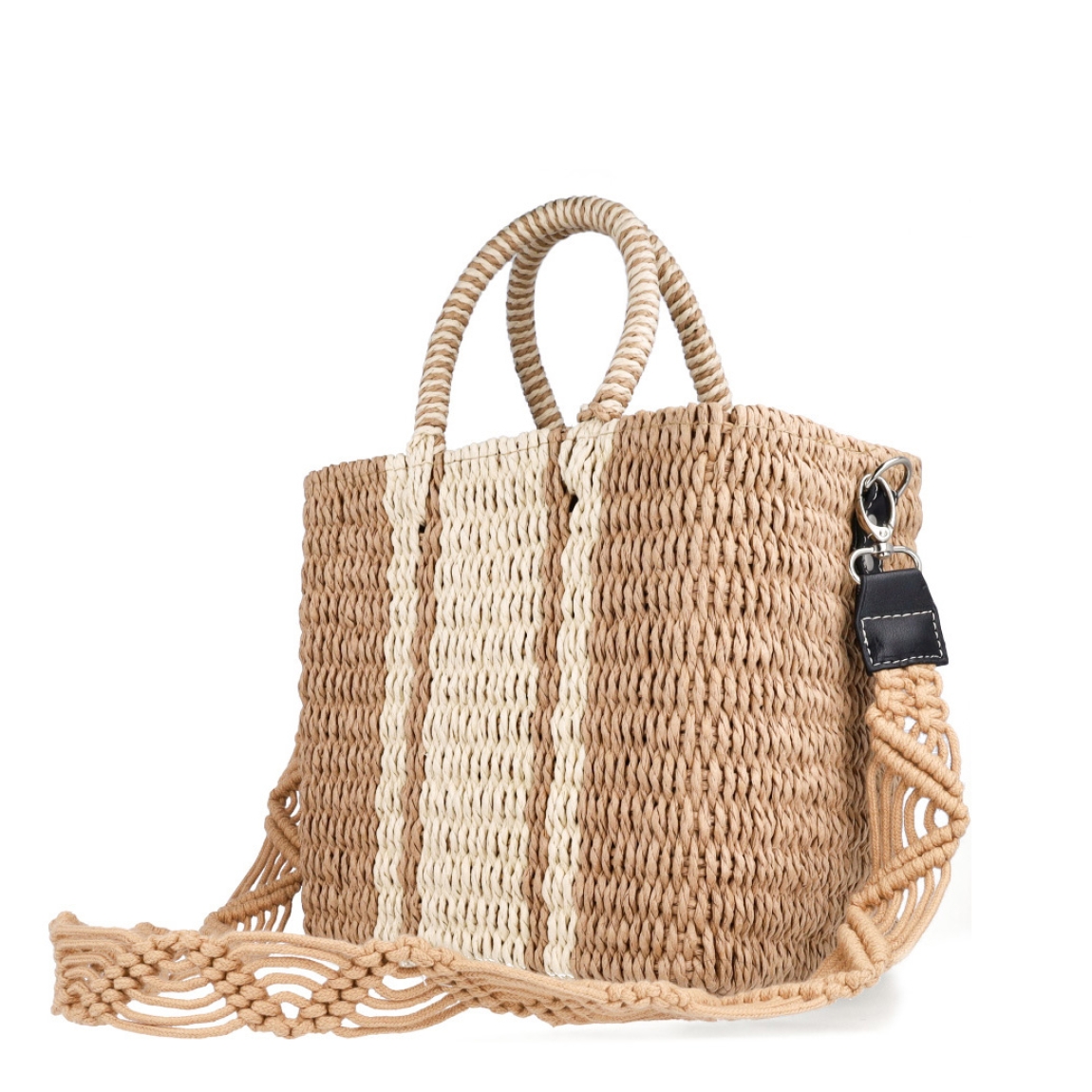 Bolso de la marca Kbas, modelo BLER. Exterior en rafia trenzada color marrón con detalles de rayas beig. Cierre del bolso con cremallera. Interior con amplio espacio para llevar lo que necesites a donde vayas. Cuenta con una asa de mano y una regulable y extraíble para máxima comodidad. Medidas: alto 22cm y ancho 25cm. Este bolso Kbas BLER es un complemento ideal para llevar con tus looks de temporada!