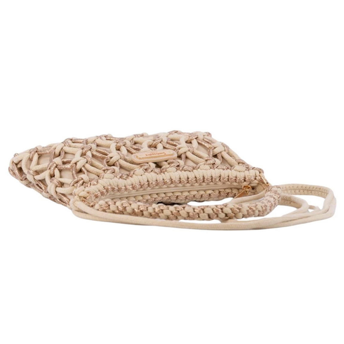 Bolso de la marca Simosastre, modelo ANETTE. Bolso fabricado en tejido de tela con forma de cuerdas color camel, con cierre cremallera y bolsillos interiores, asa estilo hobo en poli piel al tono con mosquetones y bandolera regulable de naylon al tono con mosquetones, logo metalizado. Medidas: alto 20cm y ancho 25cm. Este bolso Simosastre ANETTE es ideal para lucirlo esta temporada!